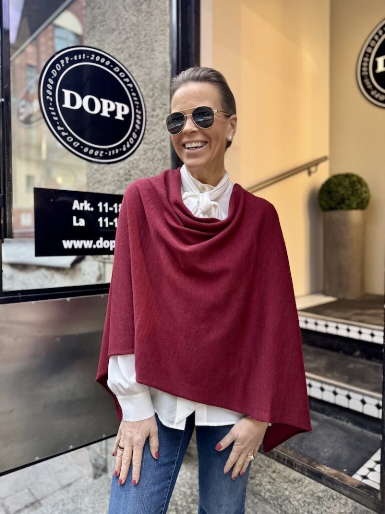 Doppwoman poncho; punainen - Image 2