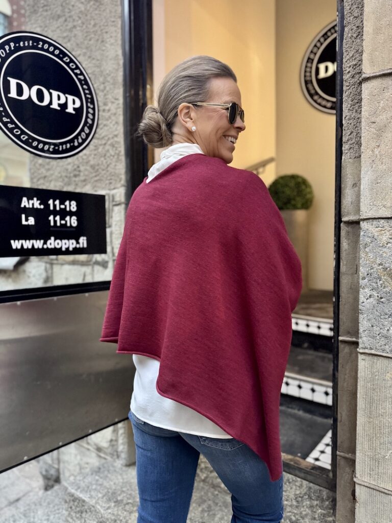 Doppwoman poncho; punainen - Image 4