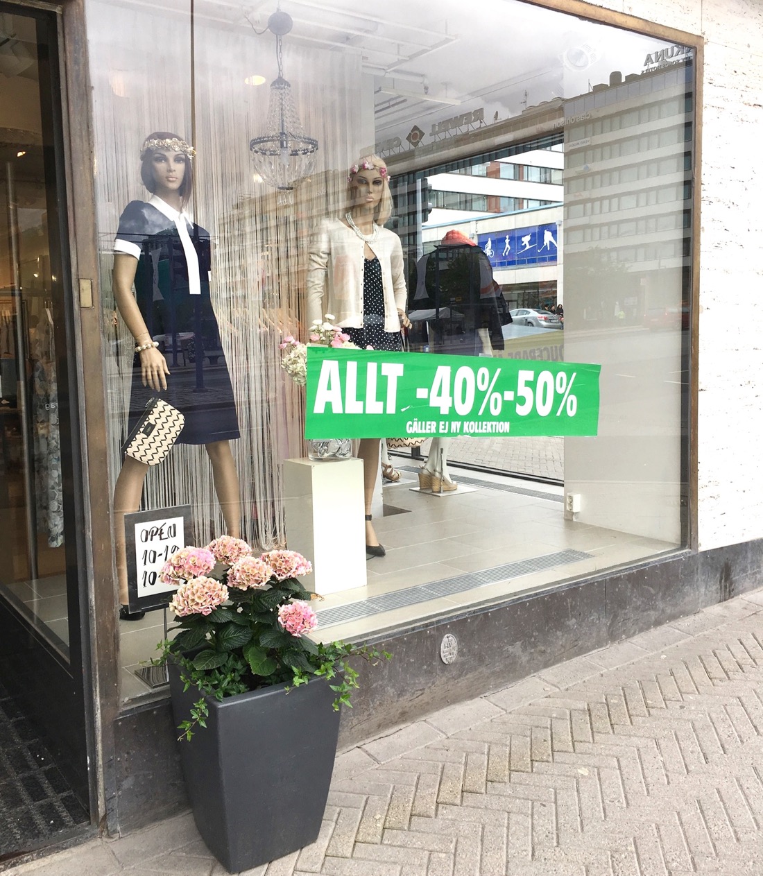 Alensimme lisää  -40 – 50%